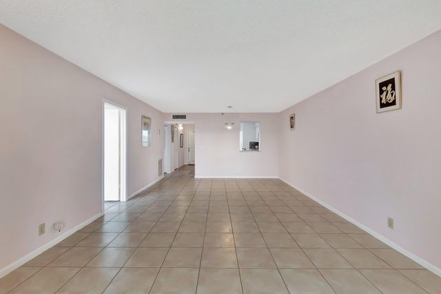 14623 Bonaire Boulevard 502, Delray Beach, FL 33446