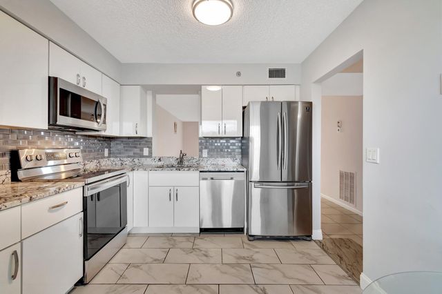 14623 Bonaire Boulevard 502, Delray Beach, FL 33446