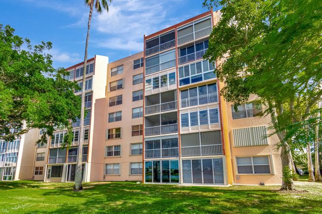 14623 Bonaire Boulevard 502, Delray Beach, FL 33446