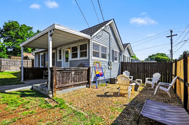 2806 Elliott Dr, Old Hickory, TN 37138