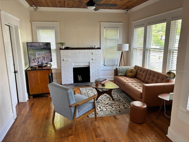 4922 N SUWANEE AVENUE, Tampa, FL 33603