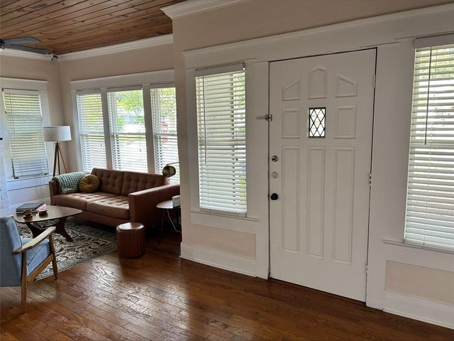 4922 N SUWANEE AVENUE, Tampa, FL 33603