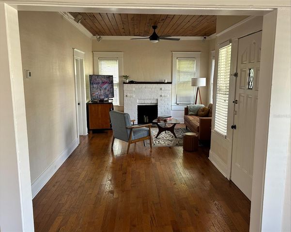 4922 N SUWANEE AVENUE, Tampa, FL 33603