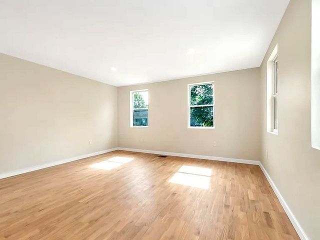 139 River St 139, Cambridge, MA 02139