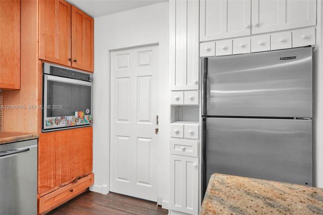 201 N 68th Way, Hollywood, FL 33024