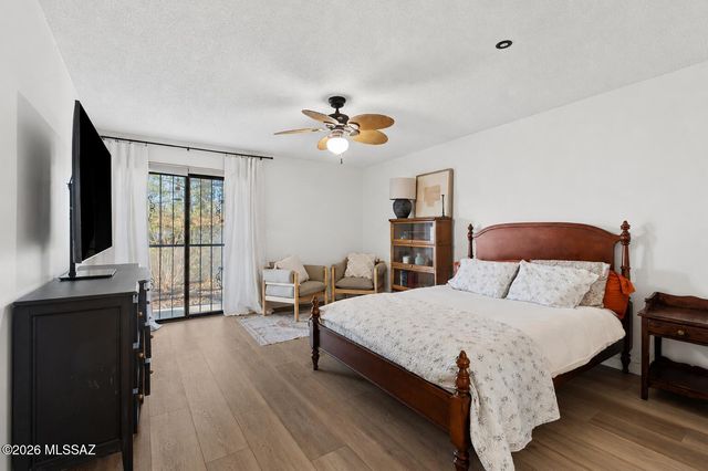 6777 E Dorado Court, Tucson, AZ 85715