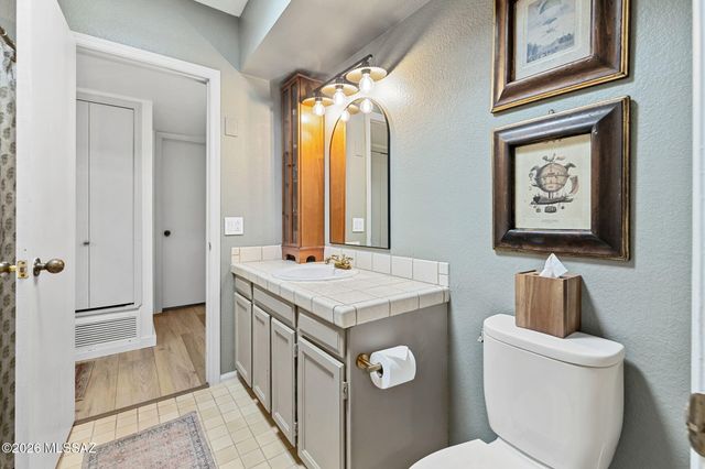 6777 E Dorado Court, Tucson, AZ 85715