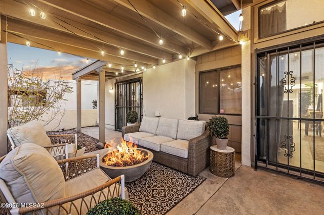 6777 E Dorado Court, Tucson, AZ 85715