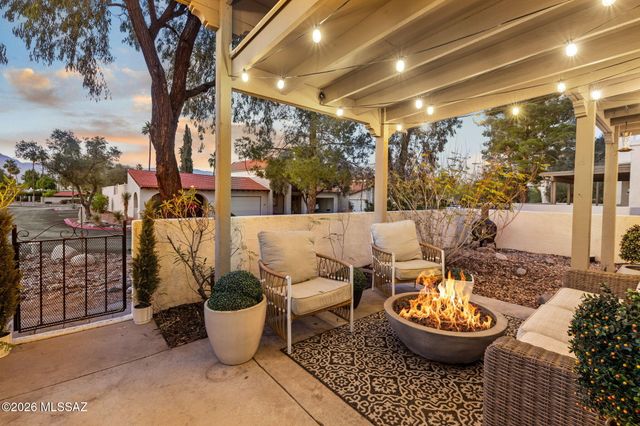 6777 E Dorado Court, Tucson, AZ 85715