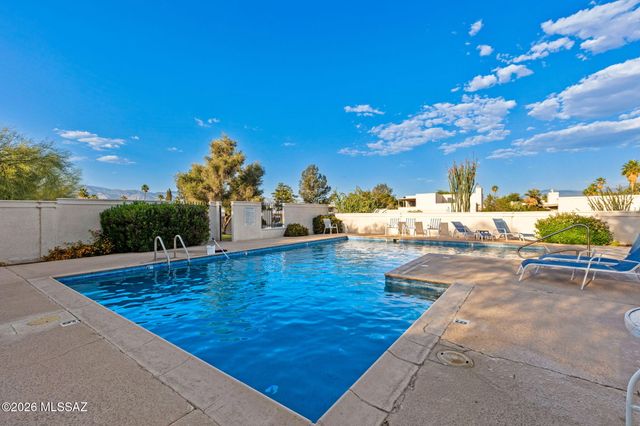 6777 E Dorado Court, Tucson, AZ 85715