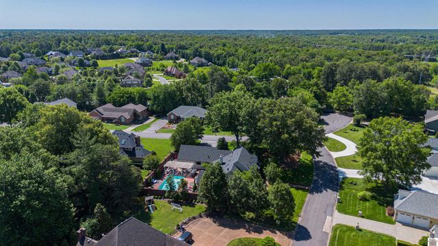 315 Troon, Paducah, KY 42001