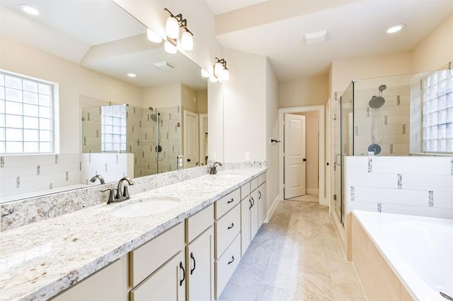 18721 Egret Oaks Lane, Webster, TX 77058