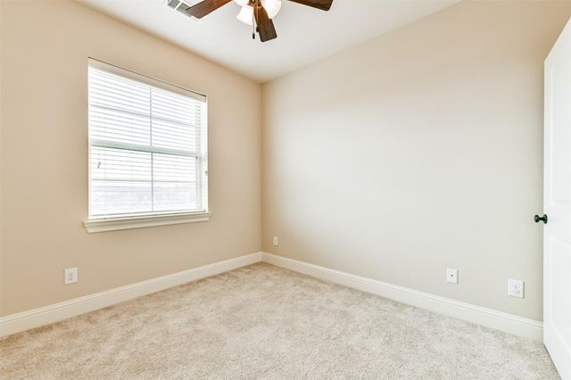 18721 Egret Oaks Lane, Webster, TX 77058