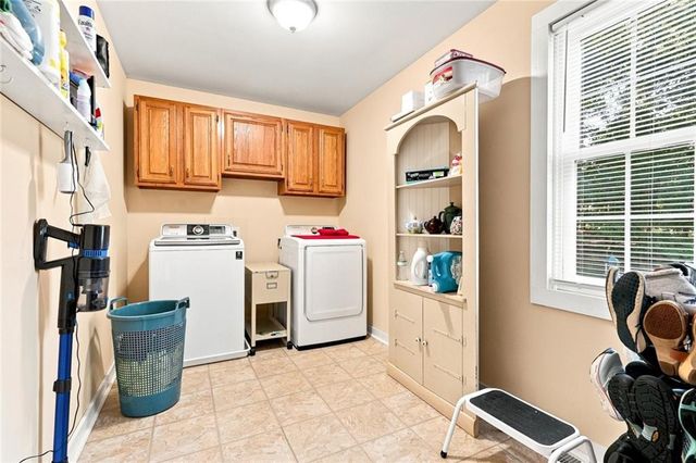 1423 Enchanted Lake Drive NW, Conyers, GA 30012