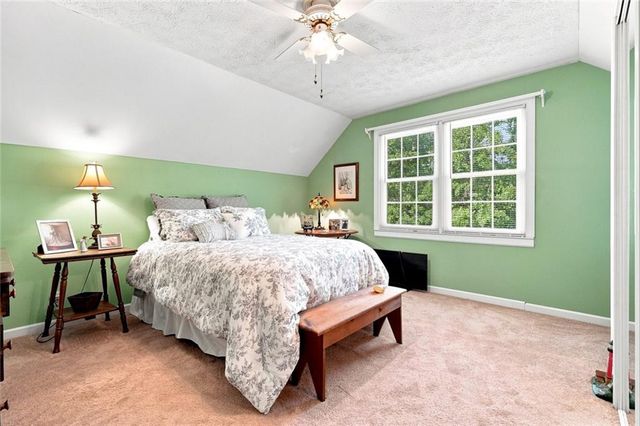 1423 Enchanted Lake Drive NW, Conyers, GA 30012
