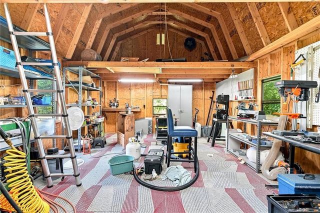 1423 Enchanted Lake Drive NW, Conyers, GA 30012
