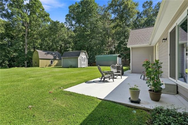 1423 Enchanted Lake Drive NW, Conyers, GA 30012