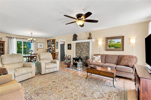 1423 Enchanted Lake Drive NW, Conyers, GA 30012