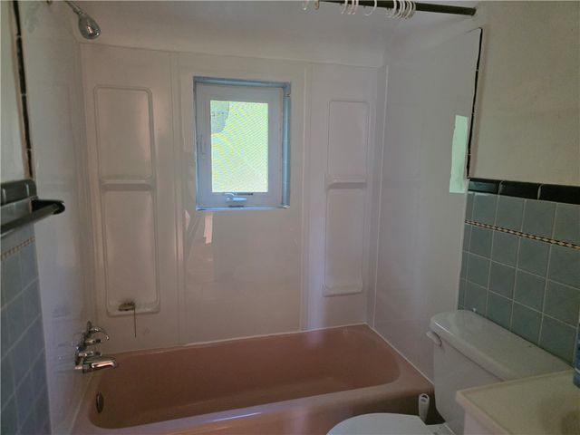 416 Jacobson Drive, Brentwood, PA 15227
