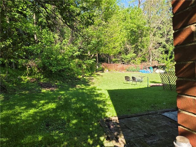 416 Jacobson Drive, Brentwood, PA 15227