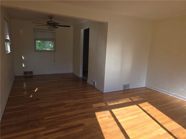 416 Jacobson Drive, Brentwood, PA 15227