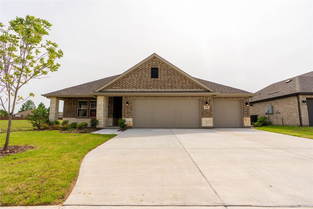 1129 Longhorn Lane, Forney, TX 75126