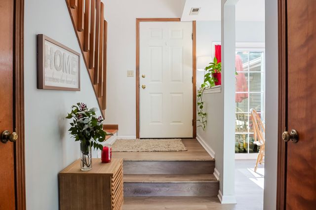 2590 Brookwood Drive, Crown Point, IN 46307