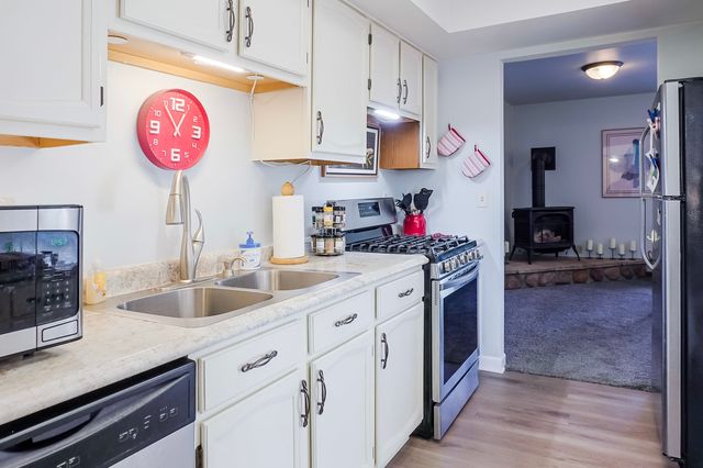 2590 Brookwood Drive, Crown Point, IN 46307