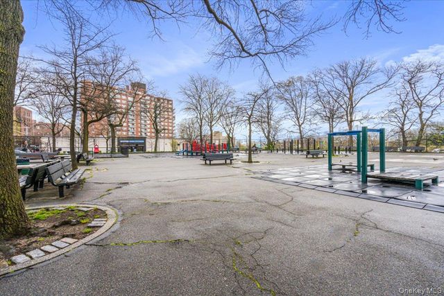 85-15 Main Street 12B, Briarwood, NY 11501