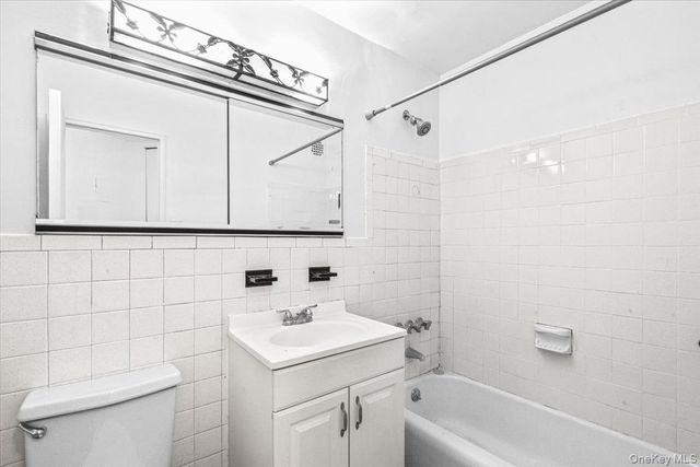 85-15 Main Street 12B, Briarwood, NY 11501