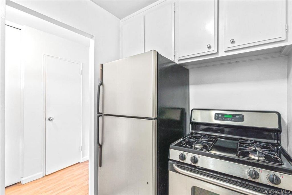 85-15 Main Street 12B, Briarwood, NY 11435 — photo 4