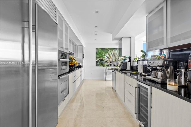 1331 Brickell Bay Drive 2601, Miami, FL 33131