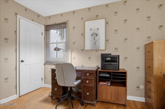 6 Stover Place, Colonie, NY 12205