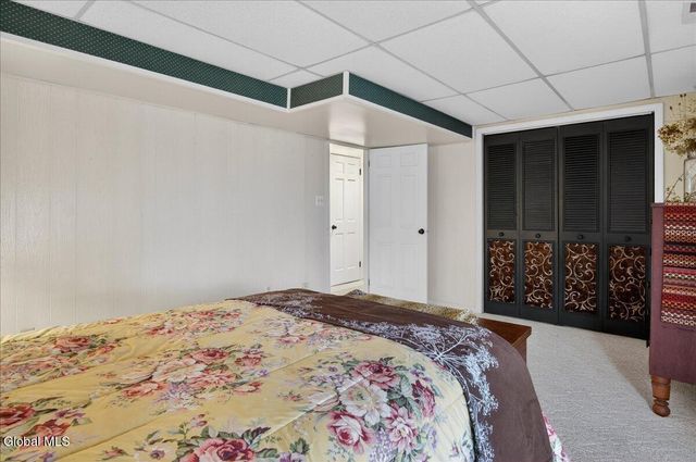 6 Stover Place, Colonie, NY 12205