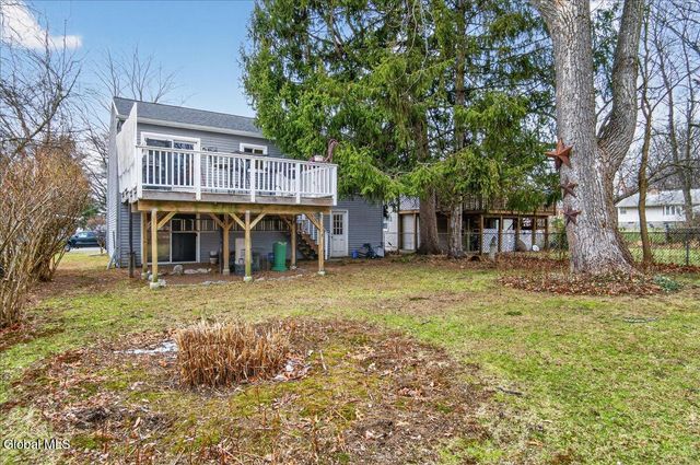 6 Stover Place, Colonie, NY 12205