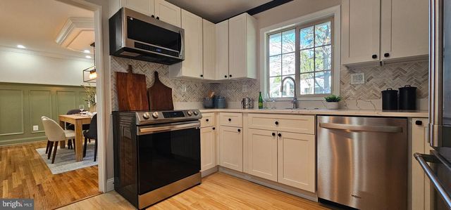 5806 N CHARLES ST, Baltimore, MD 21210