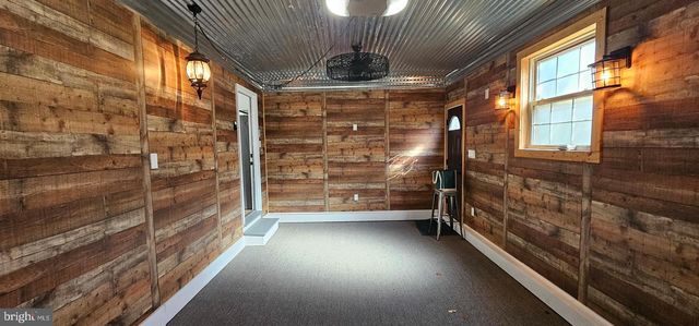 5806 N CHARLES ST, Baltimore, MD 21210