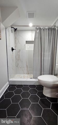5806 N CHARLES ST, Baltimore, MD 21210