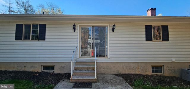 5806 N CHARLES ST, Baltimore, MD 21210