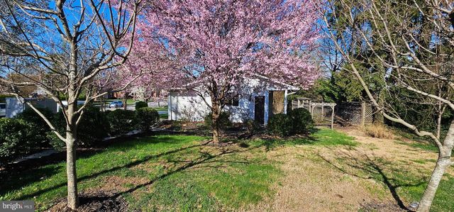 5806 N CHARLES ST, Baltimore, MD 21210
