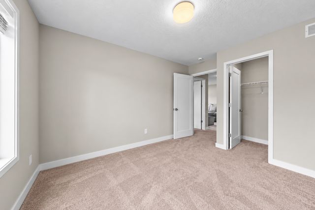 1238 Compton Avenue, River Falls, WI 54022