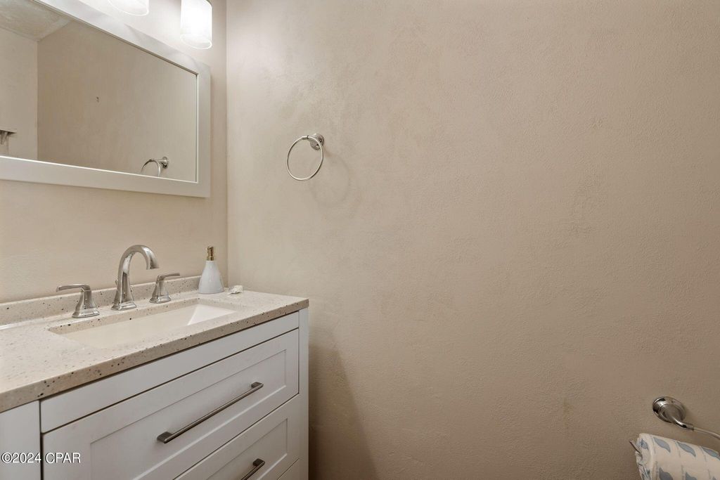Image 11 of property listing at 17620 Front Beach Road T1, Panama City Beach, FL 32413