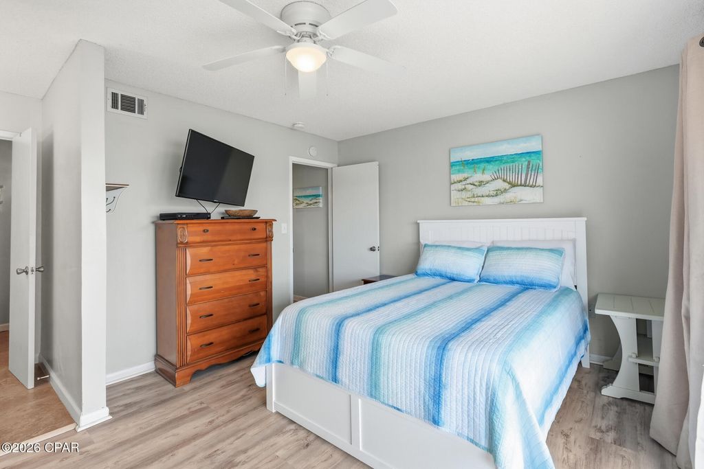 Image 12 of property listing at 17620 Front Beach Road T1, Panama City Beach, FL 32413