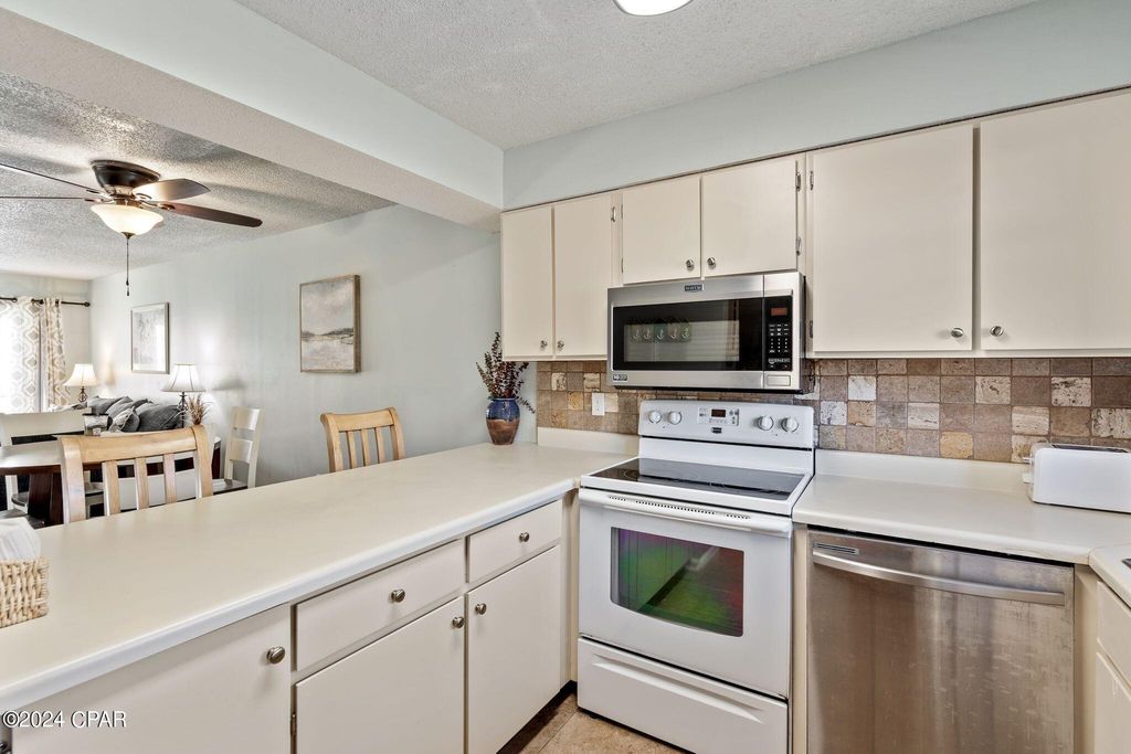 Image 7 of property listing at 17620 Front Beach Road T1, Panama City Beach, FL 32413