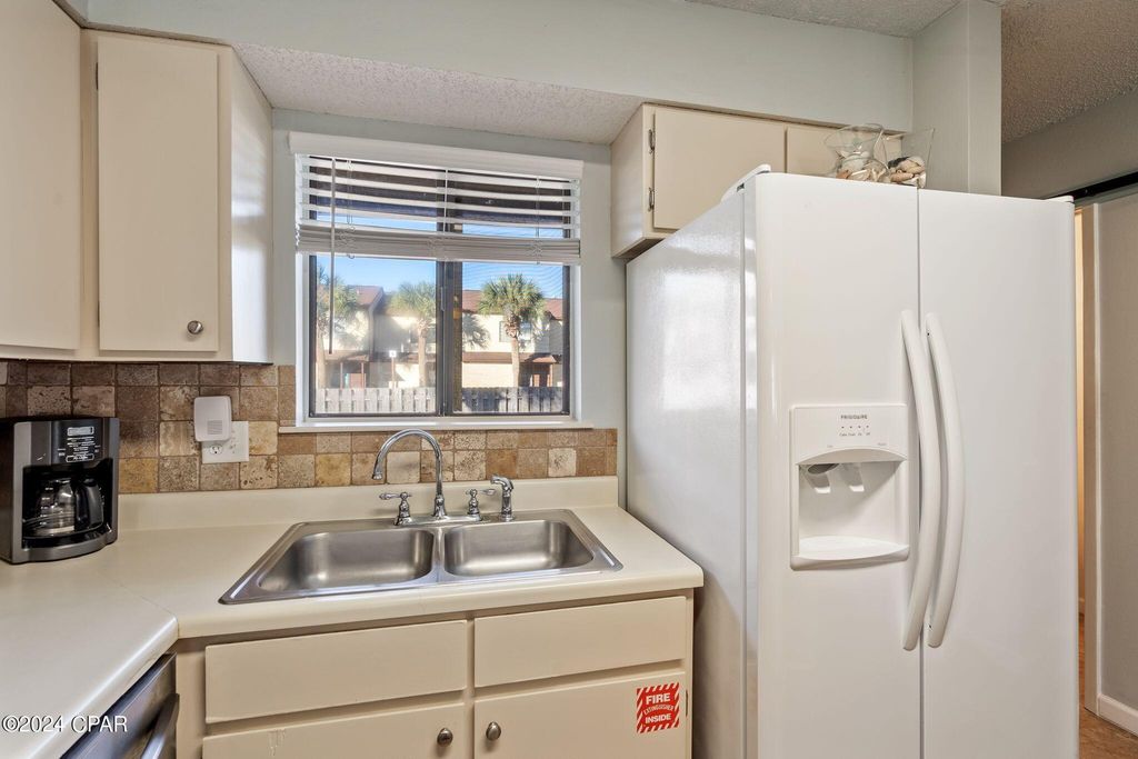 Image 8 of property listing at 17620 Front Beach Road T1, Panama City Beach, FL 32413