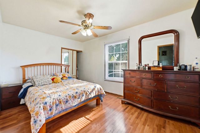 2007 34th Street, Zion, IL 60099
