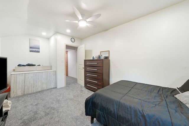 2007 34th Street, Zion, IL 60099