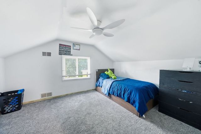 2007 34th Street, Zion, IL 60099