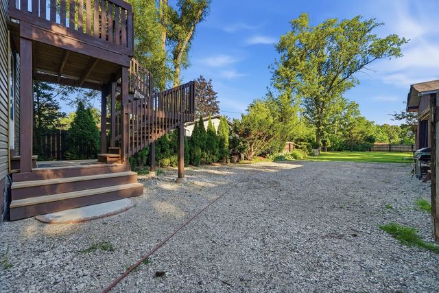 2007 34th Street, Zion, IL 60099