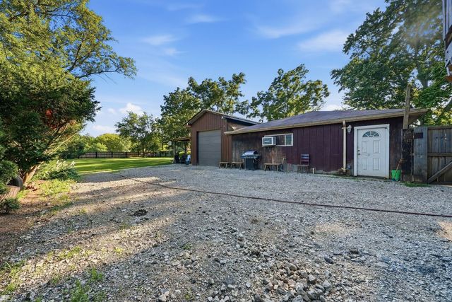 2007 34th Street, Zion, IL 60099